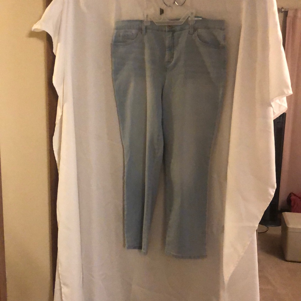 Brand New Light Wash Style And Co Straight Leg Jeans Brand New Light Wash Style And Co Straight Leg Jeans